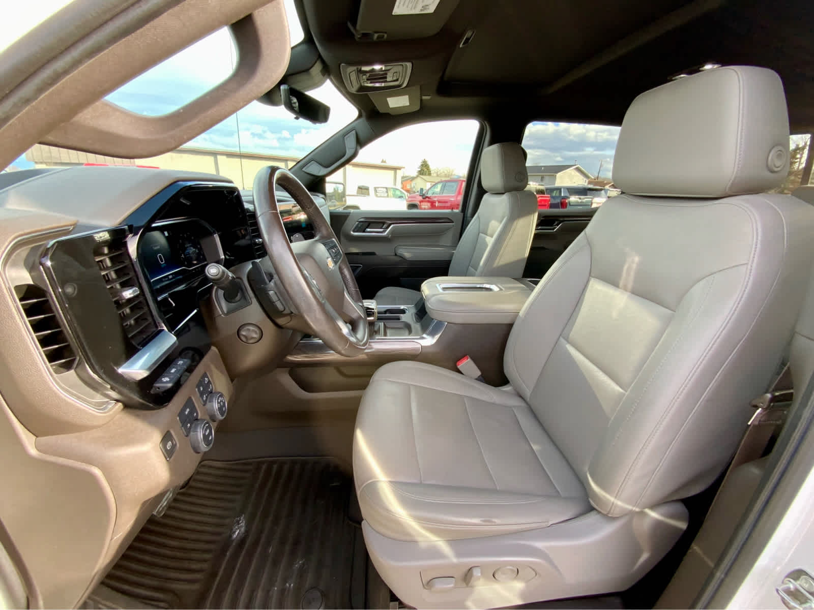 Thumbnail: 2022 Chevrolet Silverado 1500 - 29