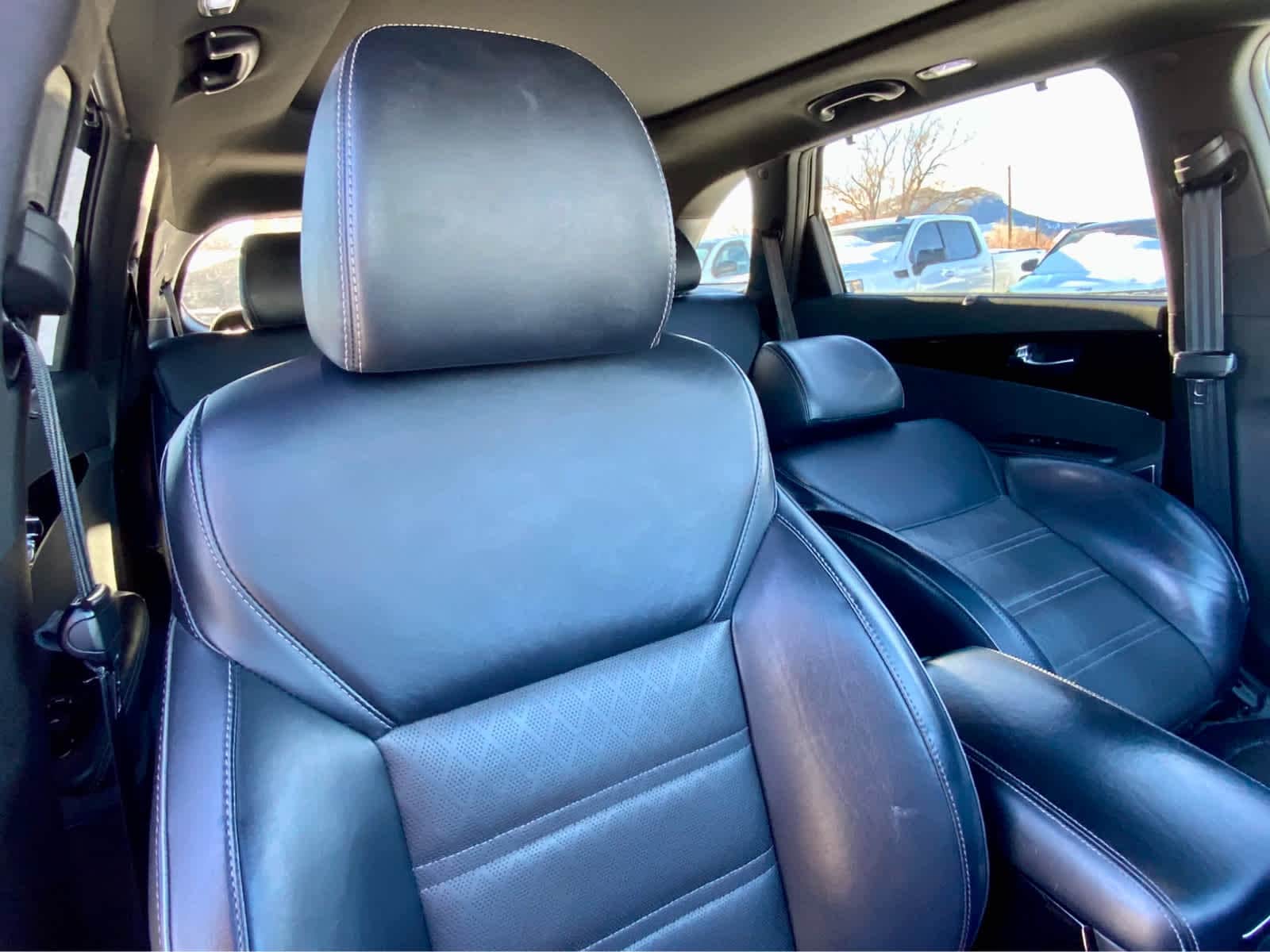 Thumbnail: 2019 Kia Sorento - 30