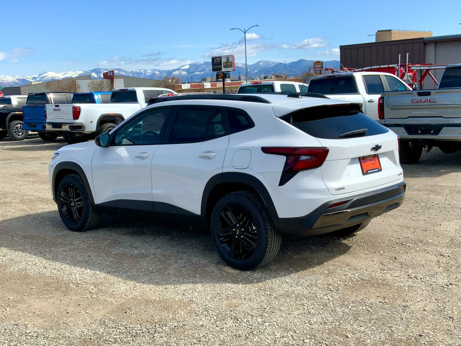 Thumbnail: 2026 Chevrolet Trax - 3