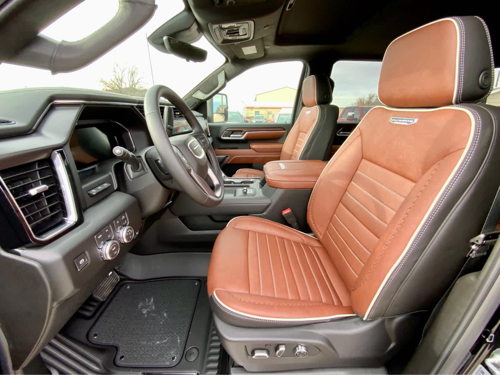 Thumbnail: 2026 GMC Sierra 3500 - 28