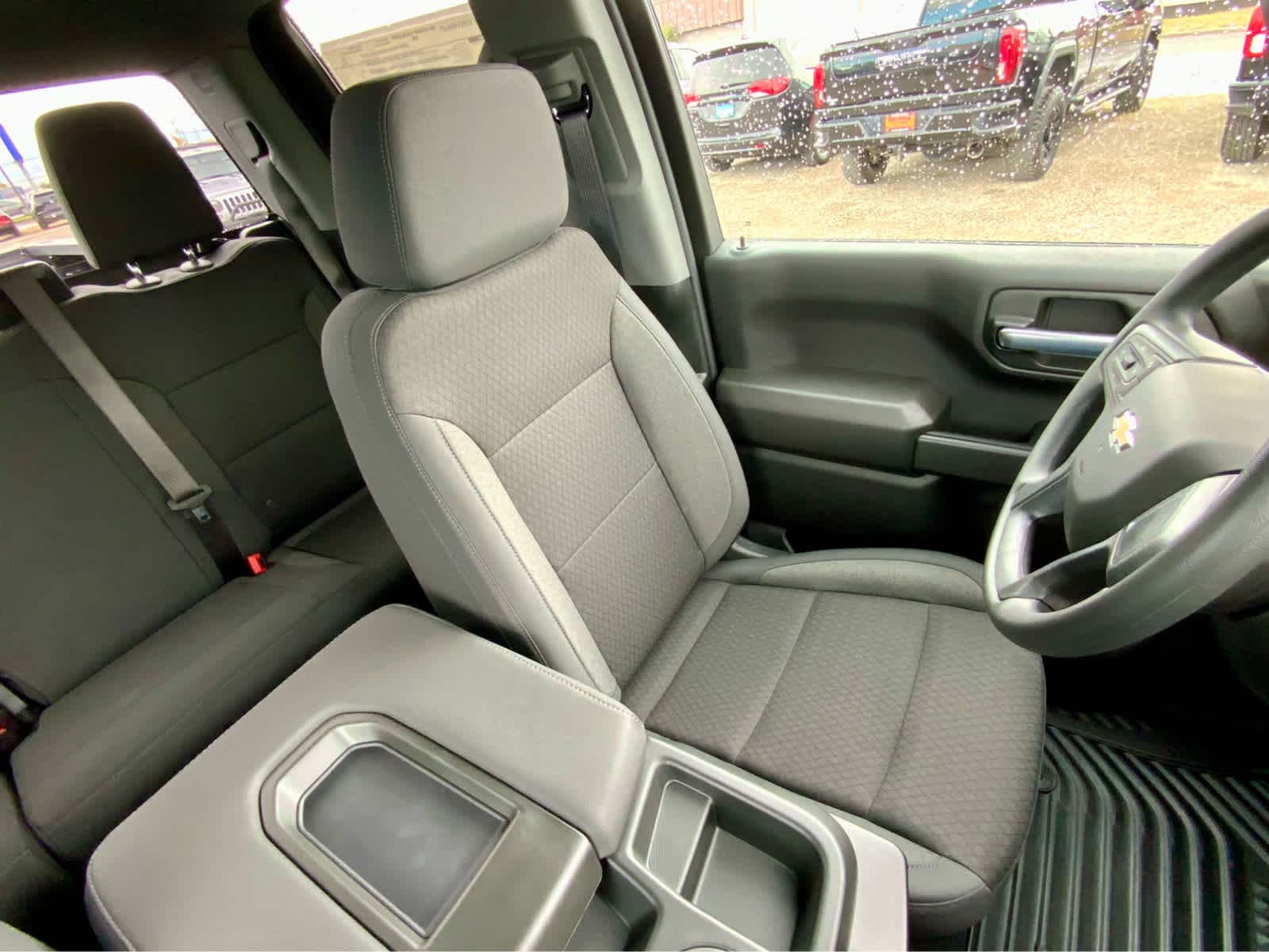 Thumbnail: 2026 Chevrolet Silverado 1500 - 33