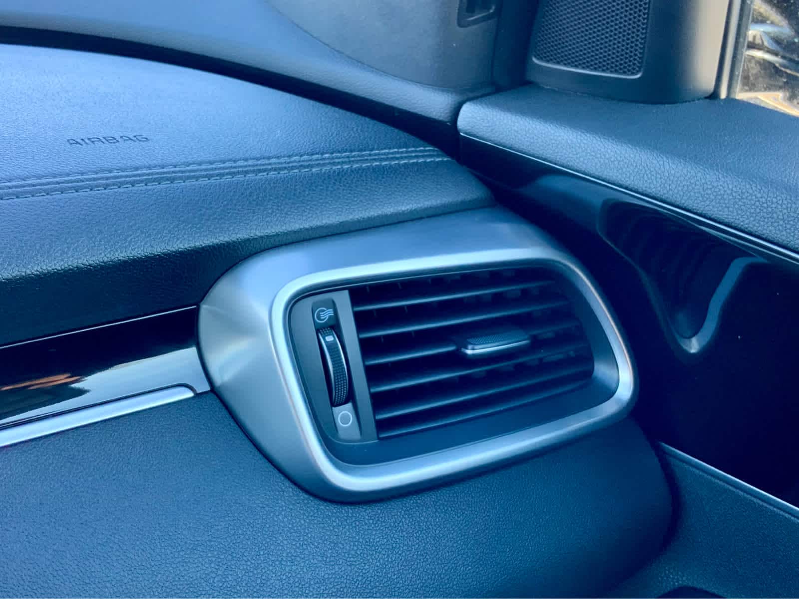 Thumbnail: 2019 Kia Sorento - 50