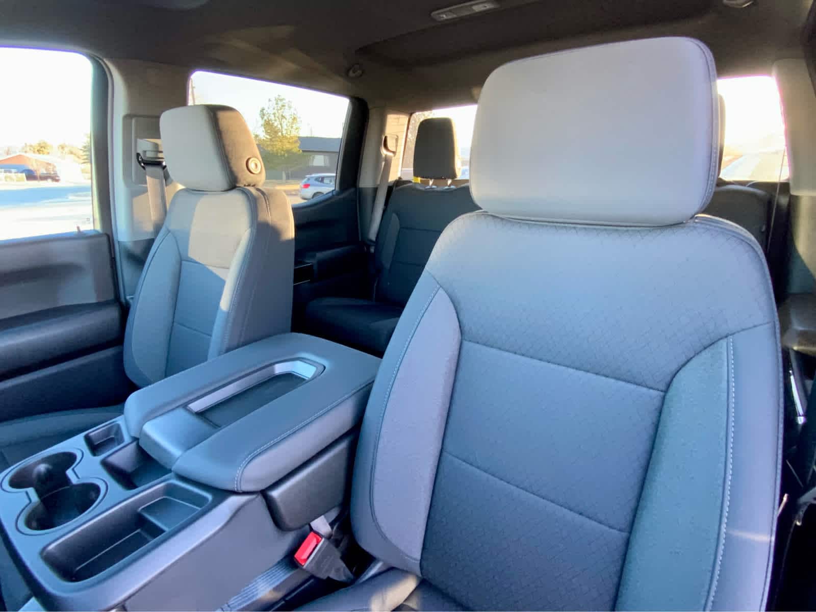 Thumbnail: 2026 Chevrolet Silverado 1500 - 27