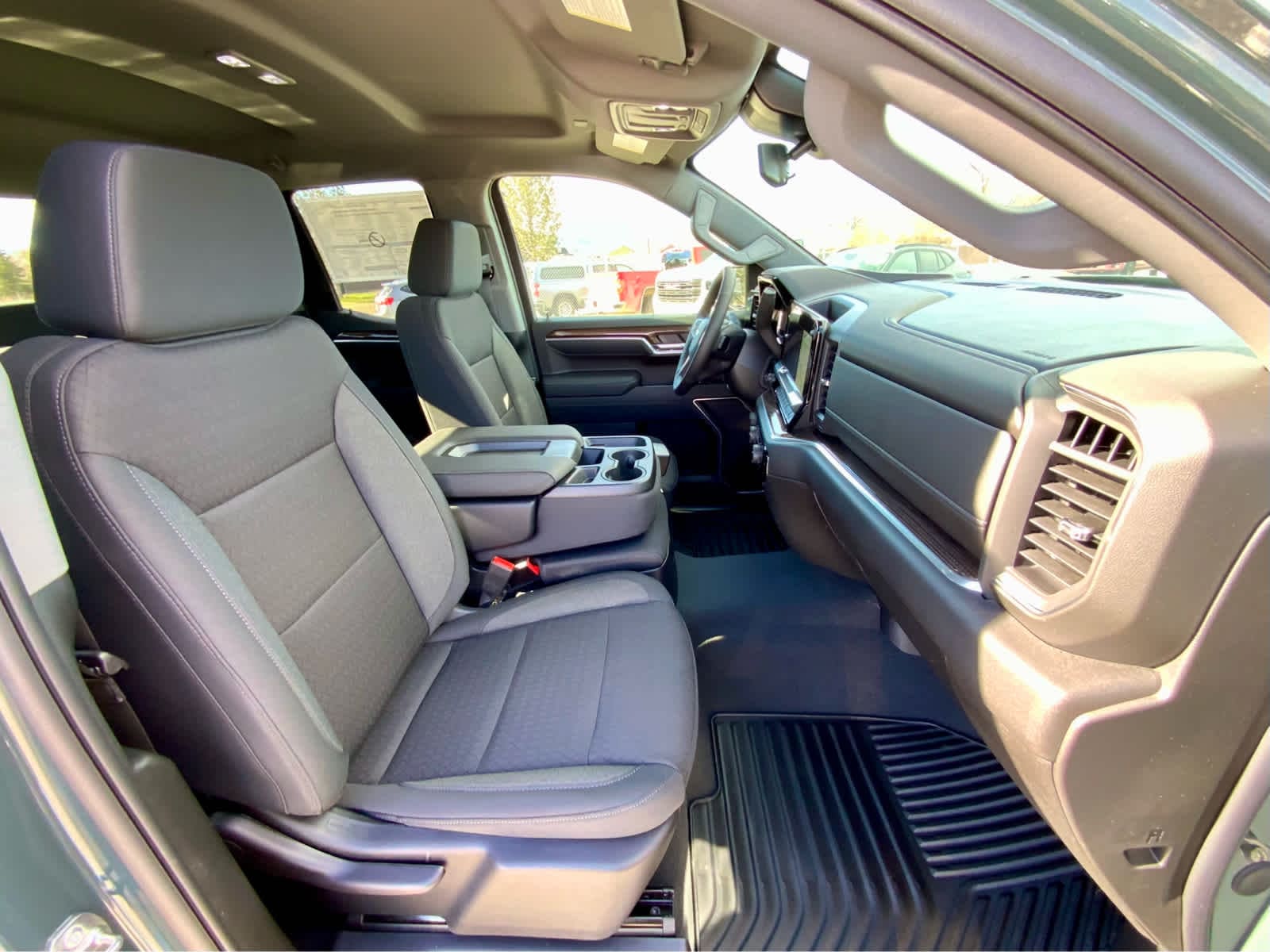 Thumbnail: 2026 Chevrolet Silverado 1500 - 24