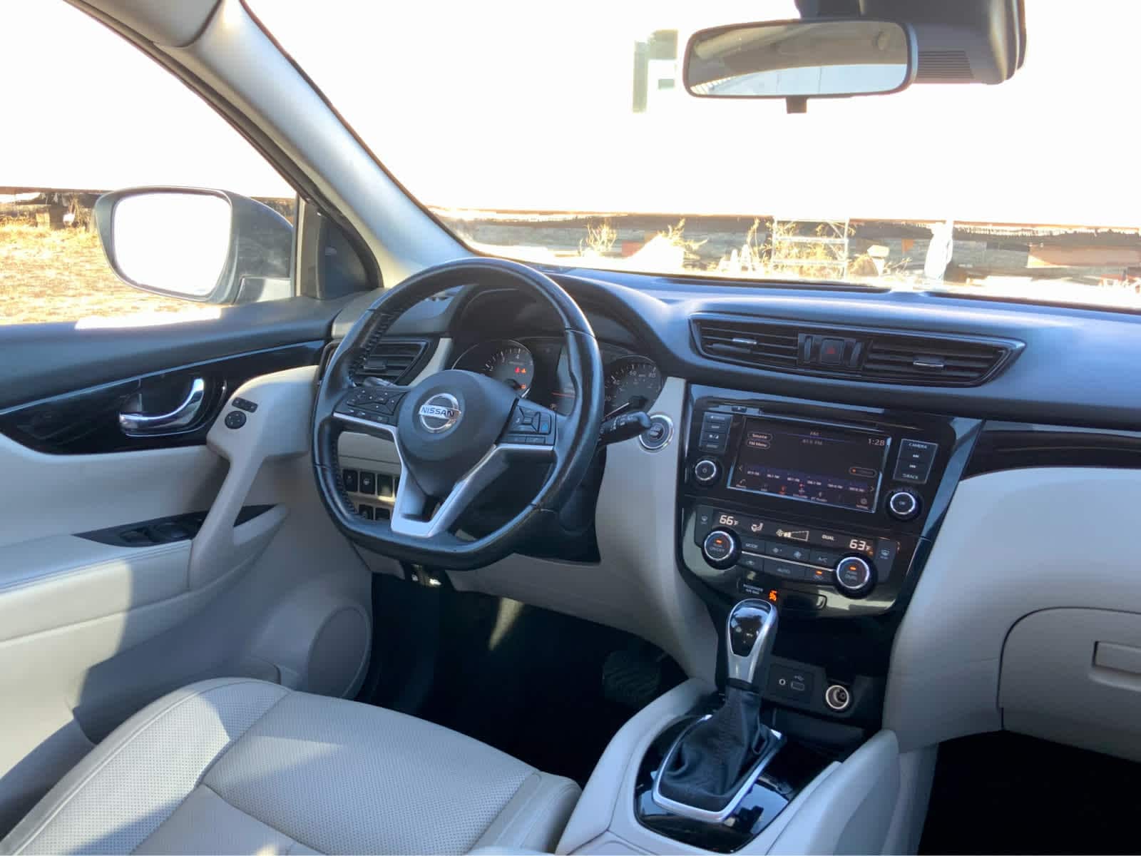 Thumbnail: 2022 Nissan Rogue Sport - 35