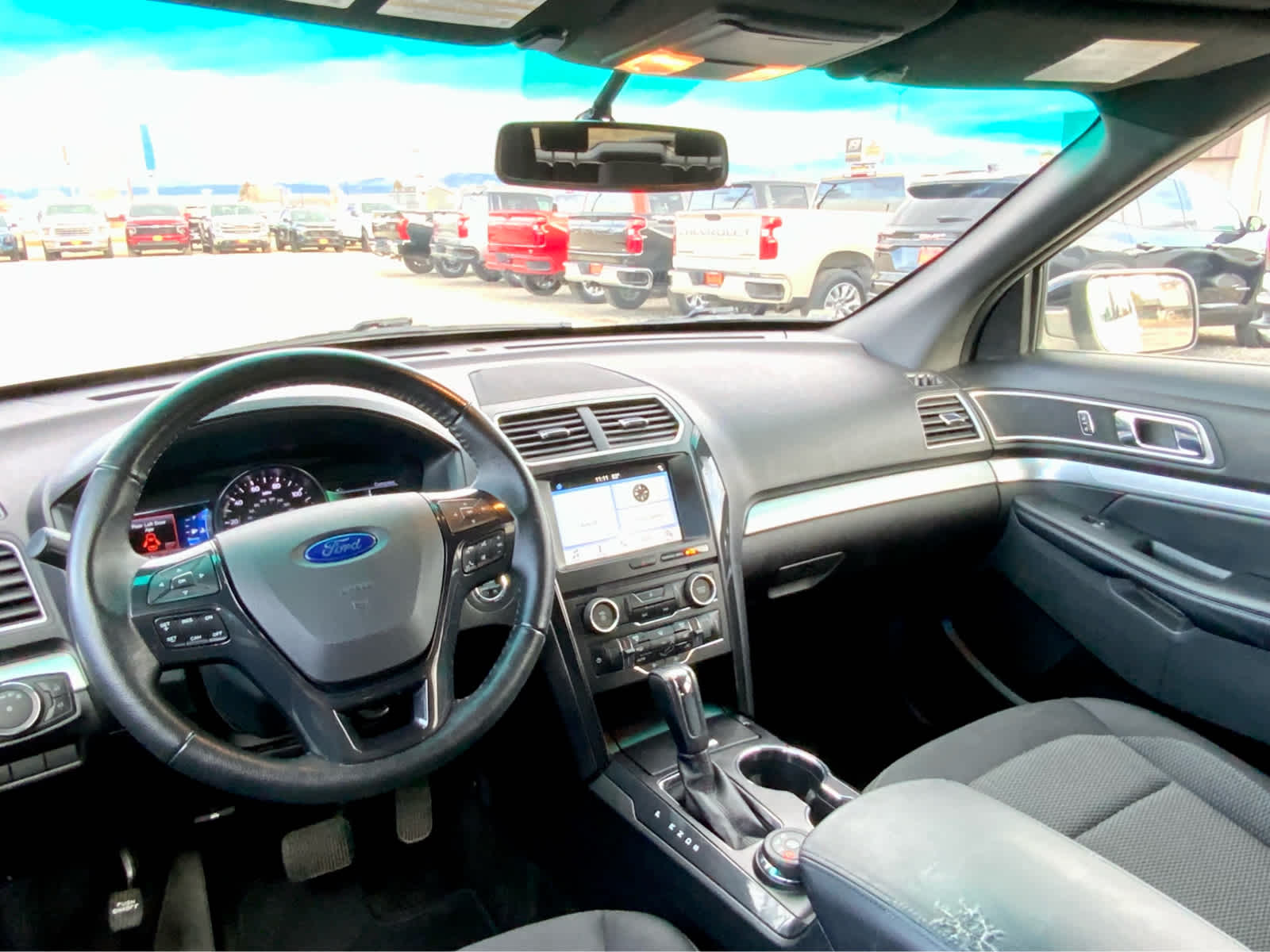 Thumbnail: 2017 Ford Explorer - 36