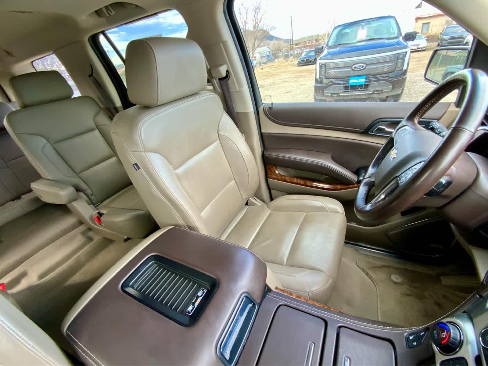 Thumbnail: 2020 Chevrolet Tahoe - 21