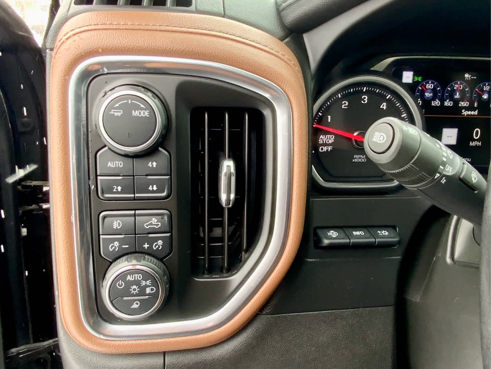 Thumbnail: 2021 Chevrolet Silverado 1500 - 44