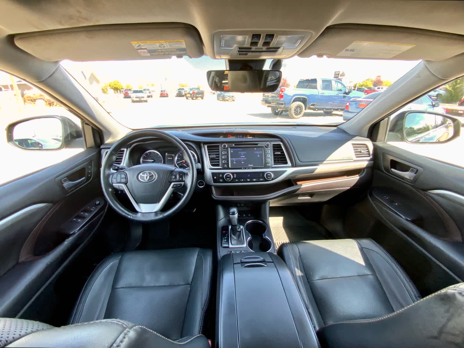 Thumbnail: 2018 Toyota Highlander - 36