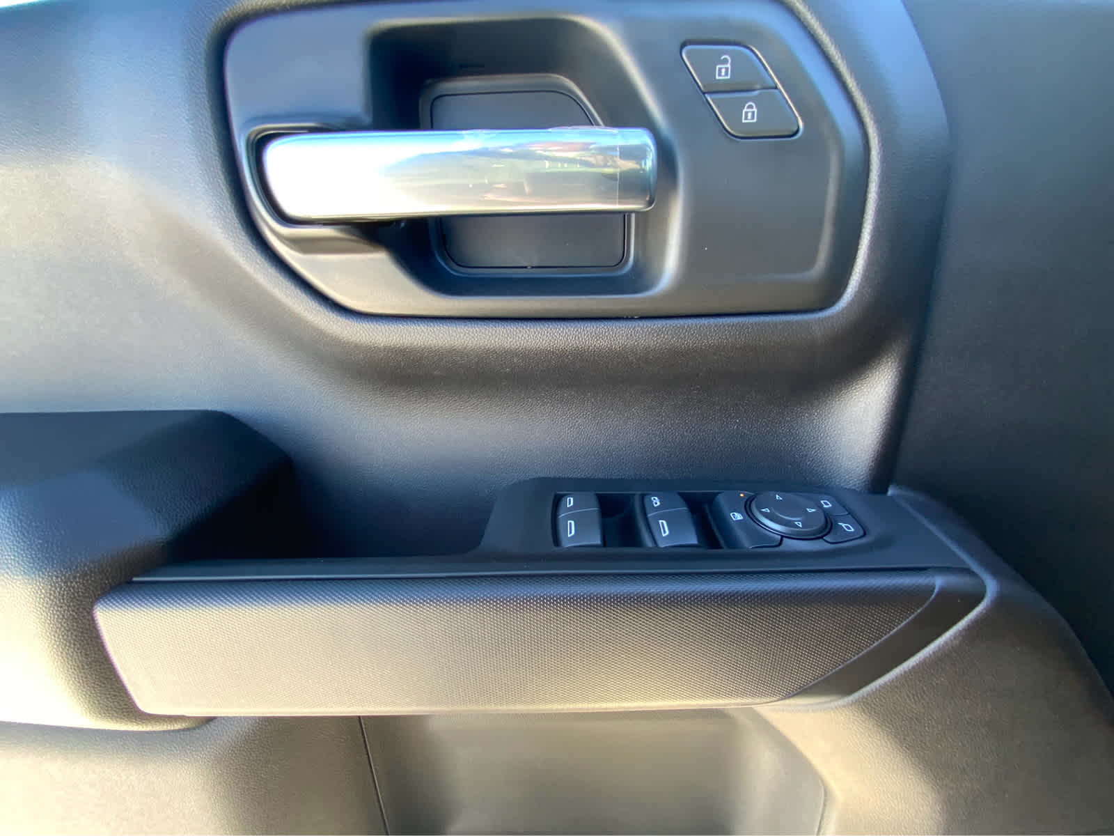 Thumbnail: 2025 GMC Sierra 1500 - 15