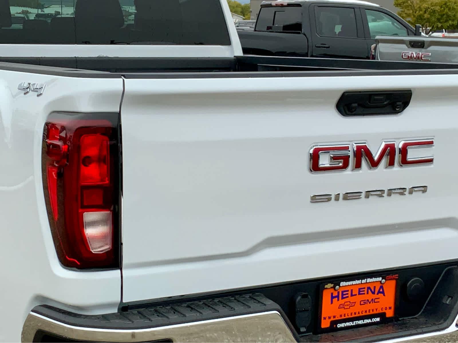 Thumbnail: 2026 GMC Sierra 2500 - 17