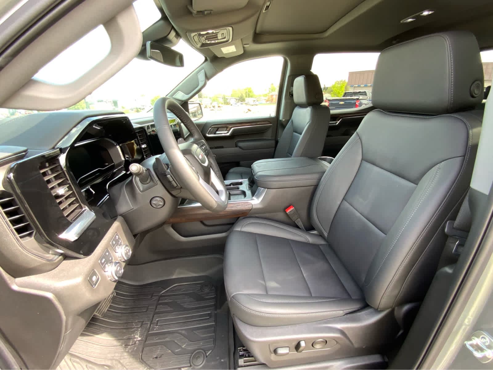 Thumbnail: 2025 GMC Sierra 1500 - 30