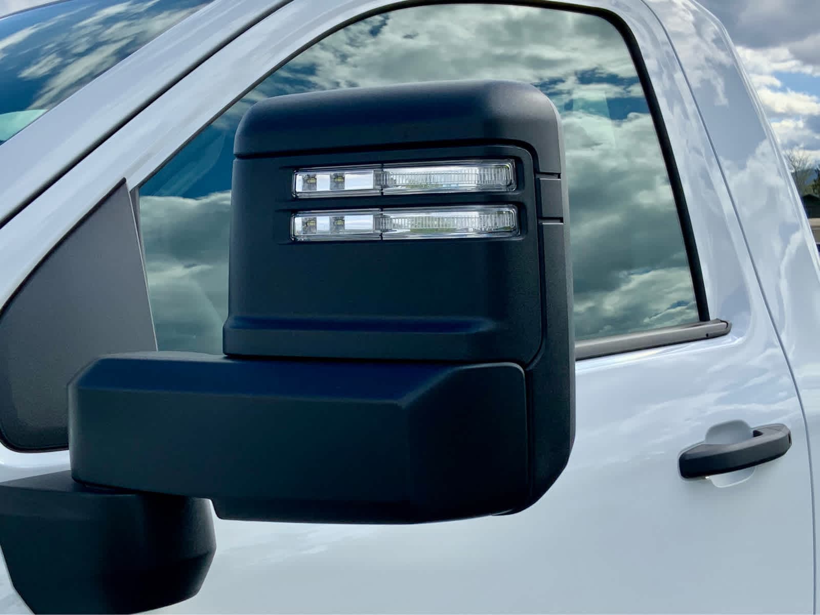 Thumbnail: 2025 GMC Sierra 3500 - 18