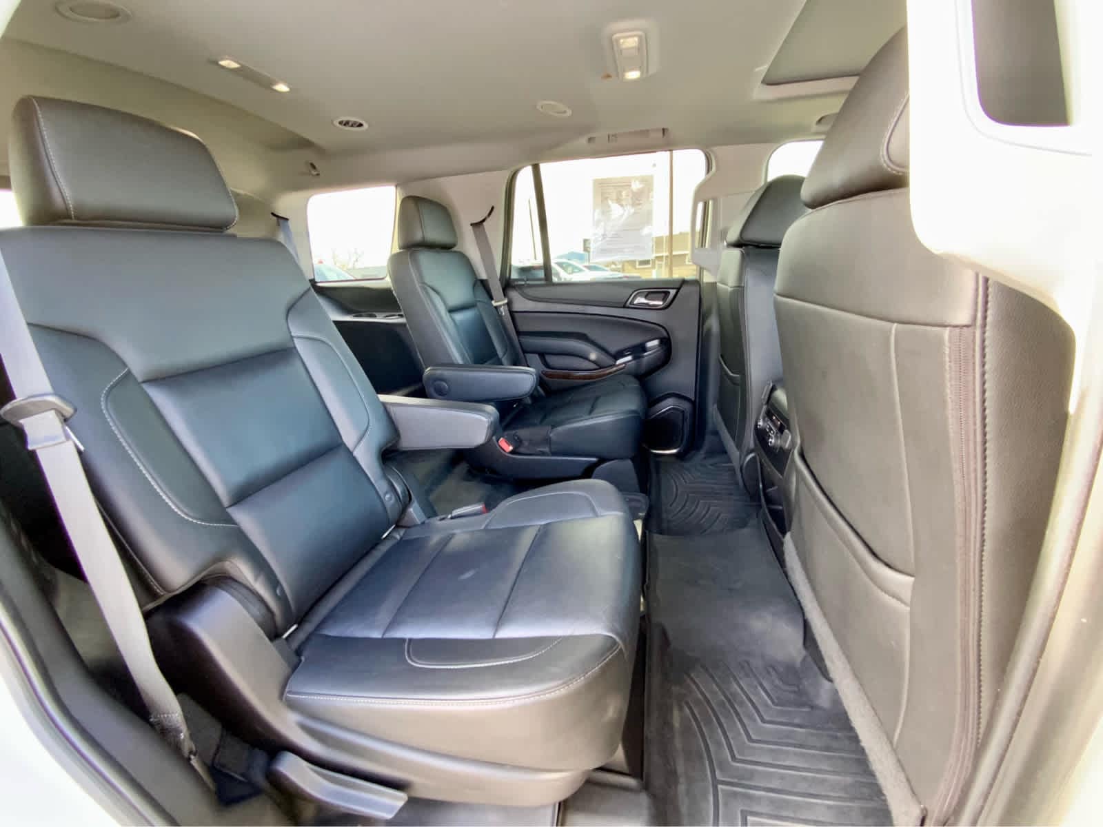 Thumbnail: 2019 Chevrolet Tahoe - 26