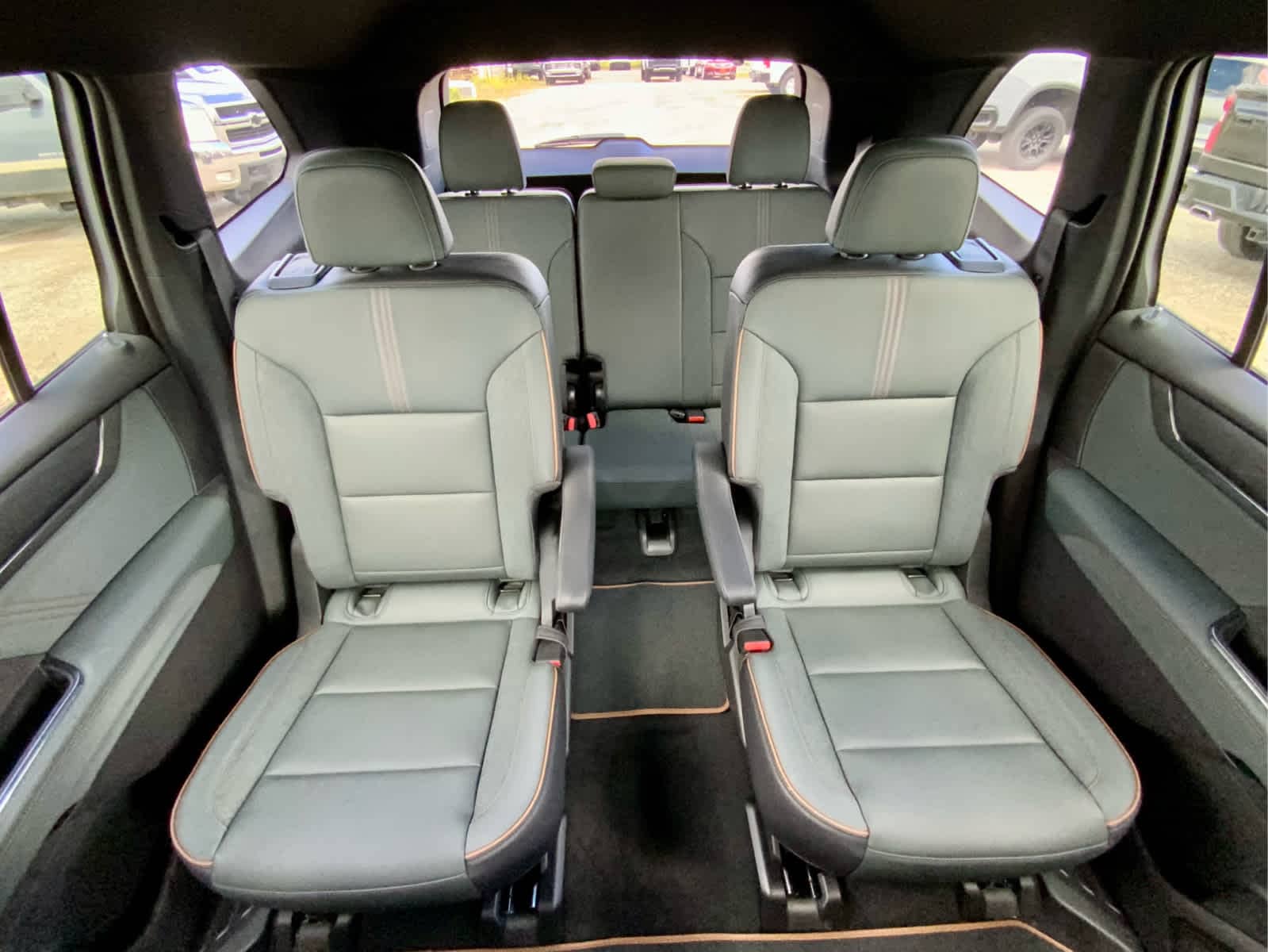 Thumbnail: 2026 GMC Acadia - 31