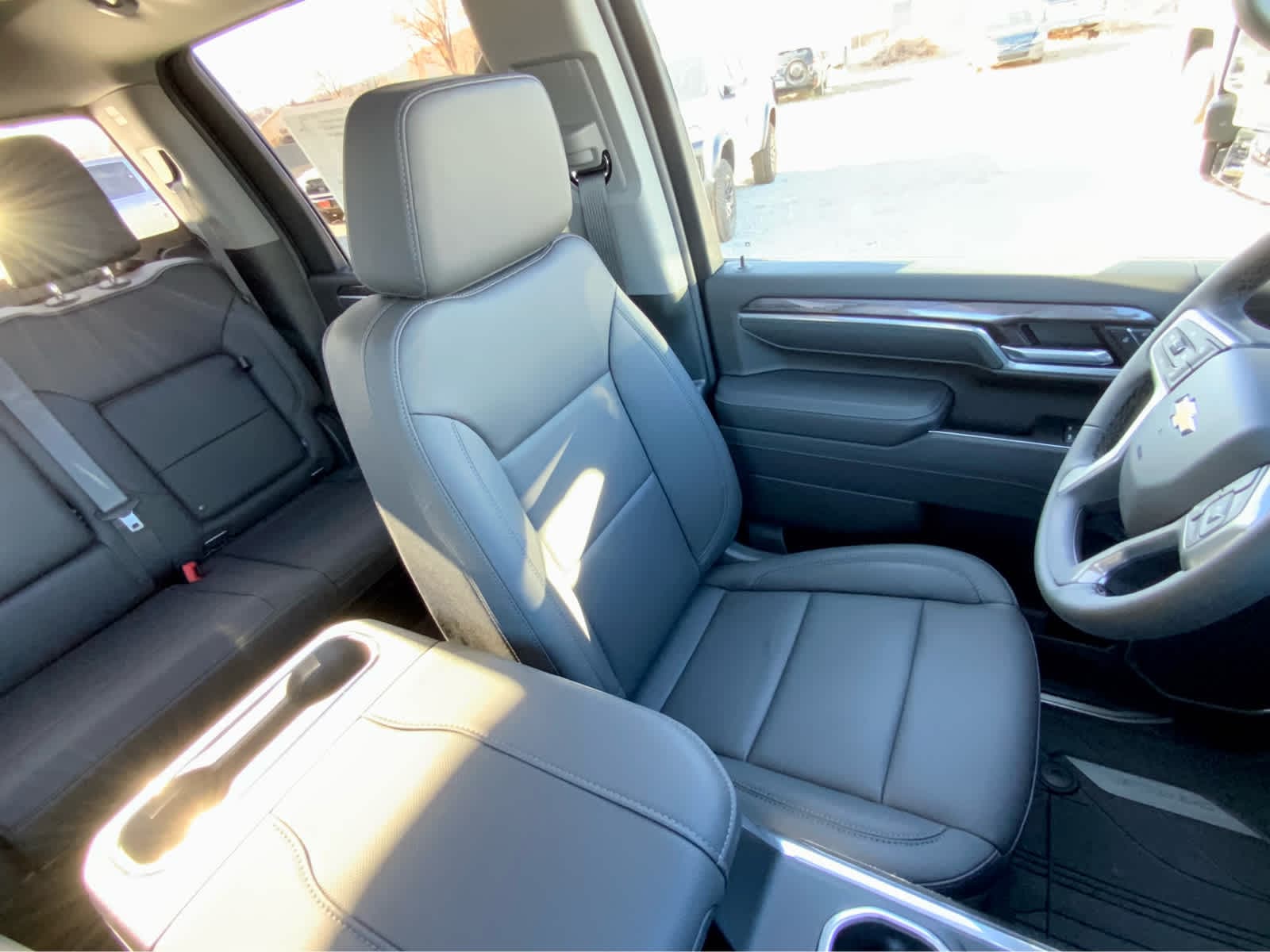 Thumbnail: 2026 Chevrolet Silverado 3500 - 38