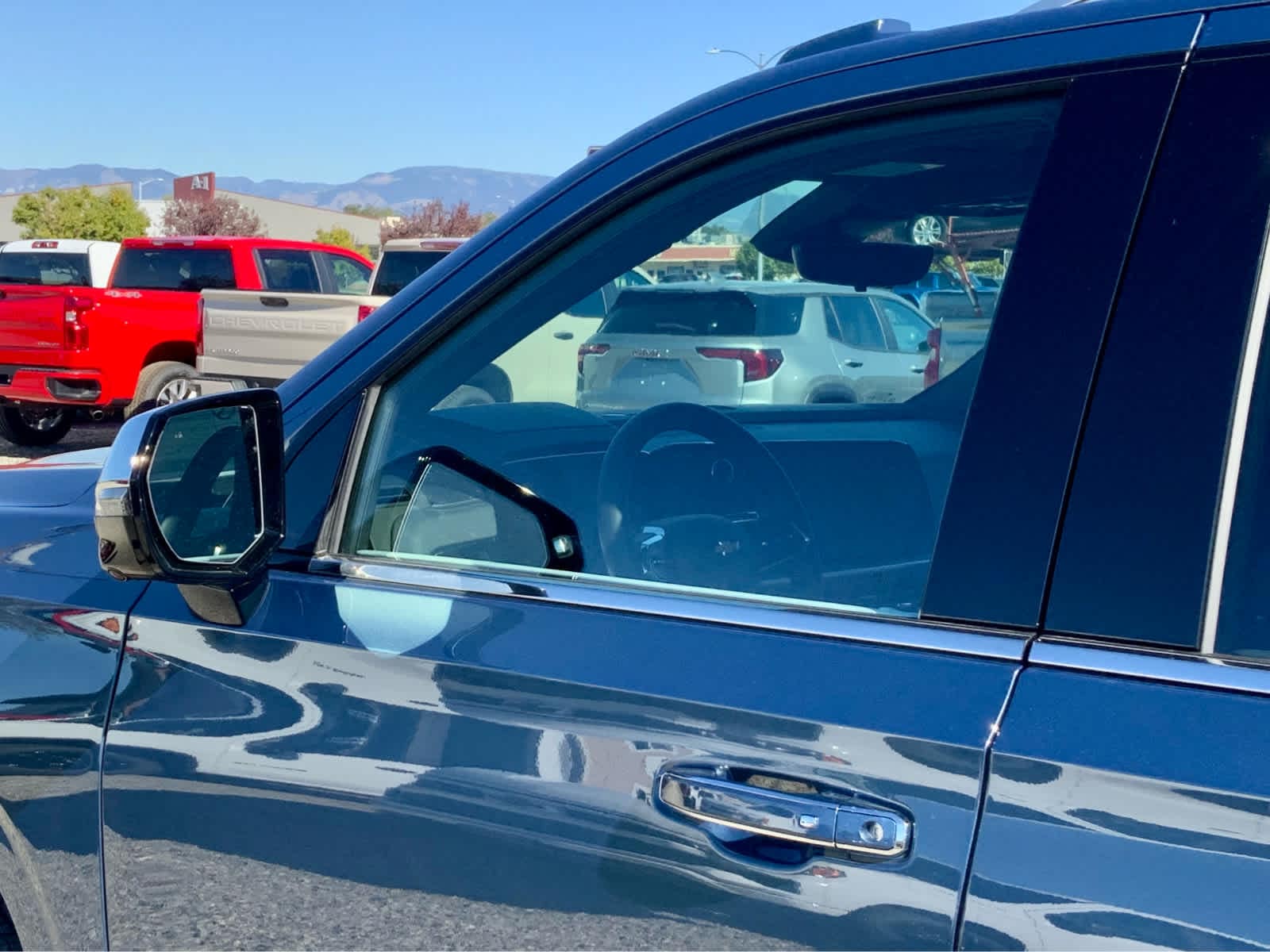 Thumbnail: 2026 Chevrolet Tahoe - 15