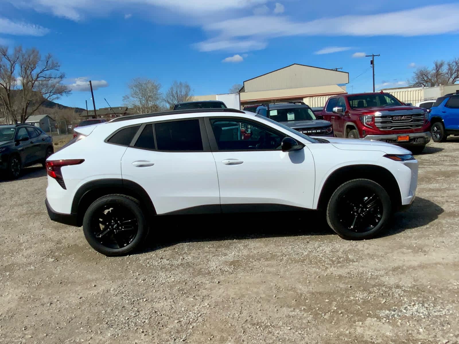 Thumbnail: 2026 Chevrolet Trax - 6