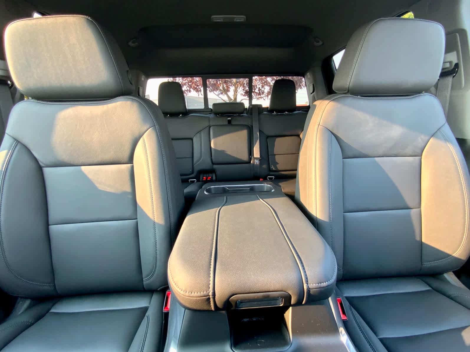 Thumbnail: 2026 Chevrolet Silverado 1500 - 32