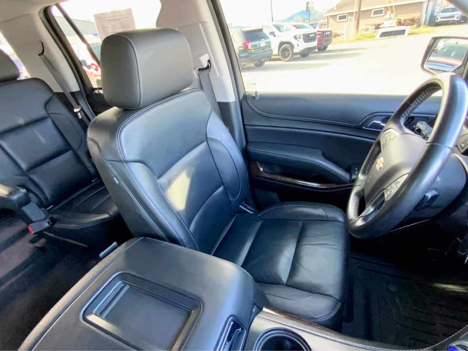 Thumbnail: 2019 Chevrolet Tahoe - 31