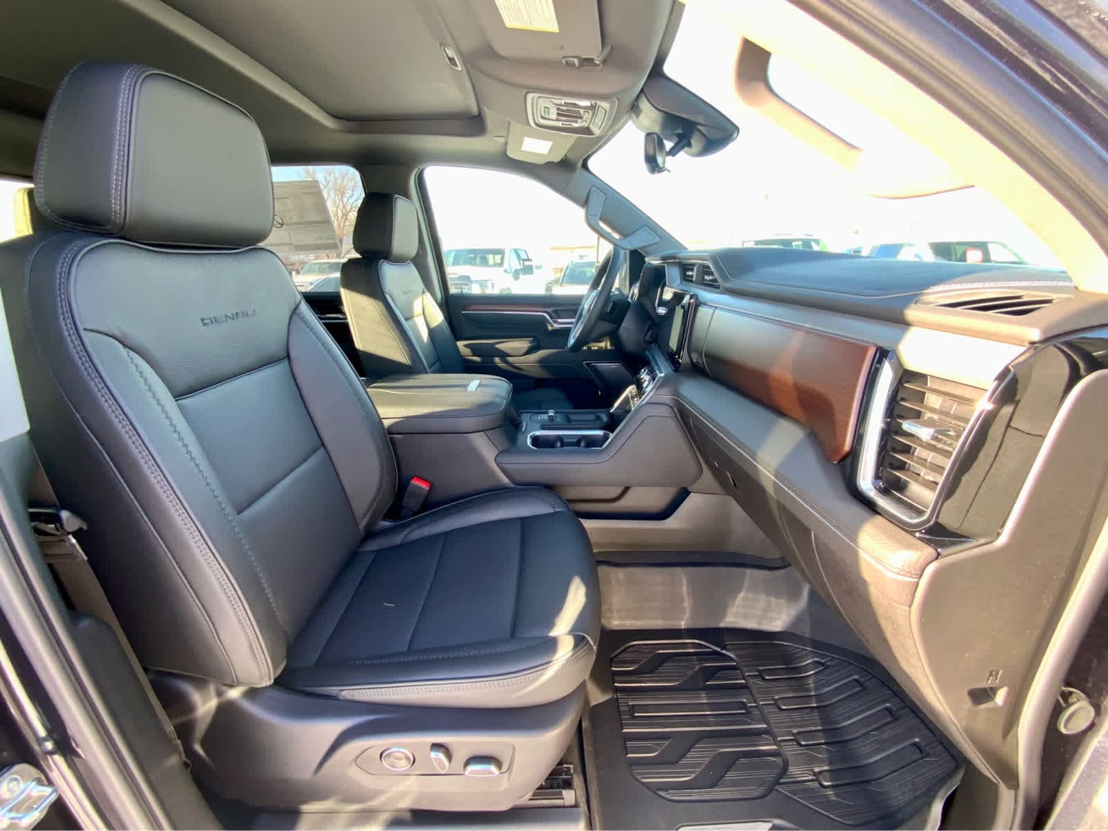 Thumbnail: 2026 GMC Sierra 2500 - 21