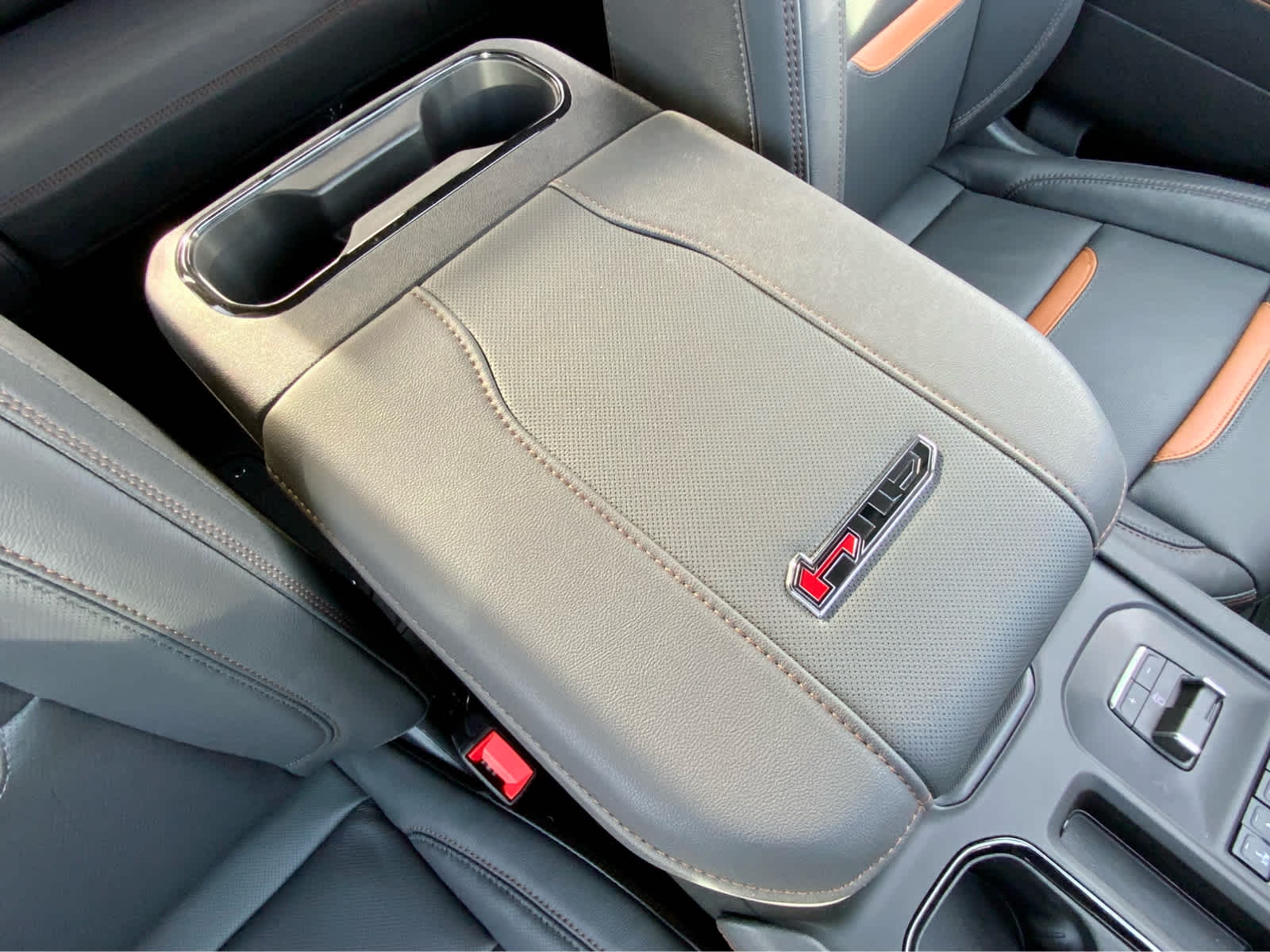 Thumbnail: 2026 GMC Sierra 3500 - 39