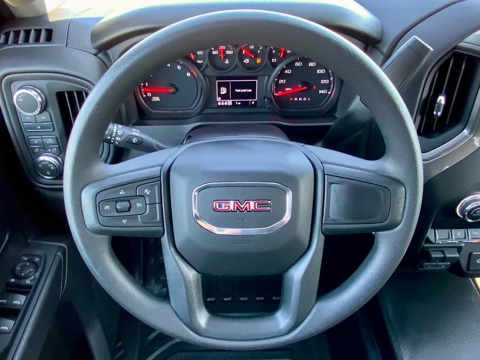 Thumbnail: 2026 GMC Sierra 2500 - 38