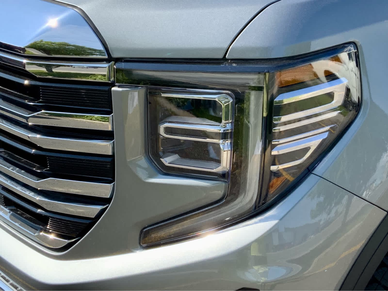 2025 GMC Sierra 1500 SLT 18