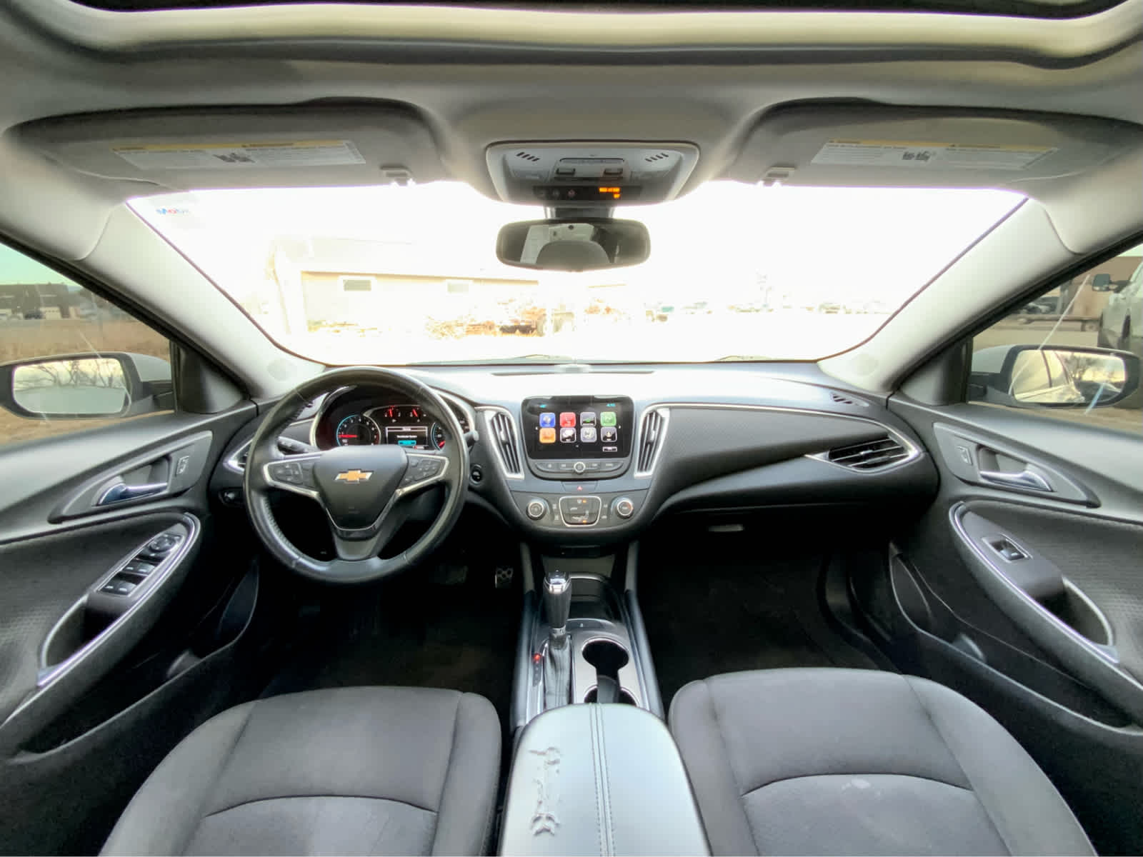 Thumbnail: 2018 Chevrolet Malibu - 32