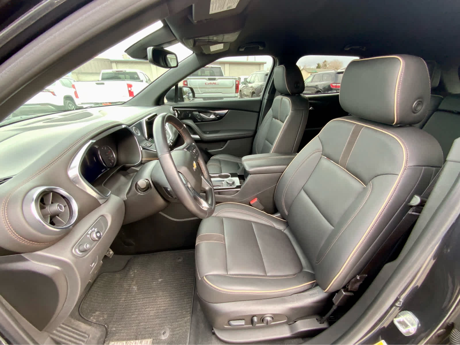 Thumbnail: 2022 Chevrolet Blazer - 22