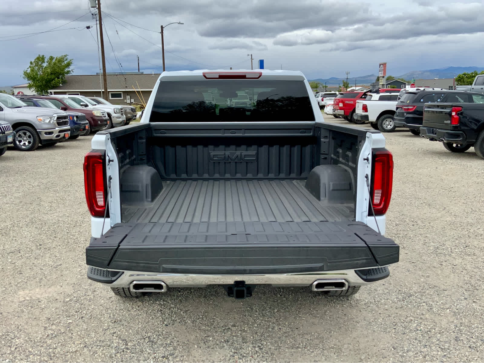Thumbnail: 2026 GMC Sierra 1500 - 25