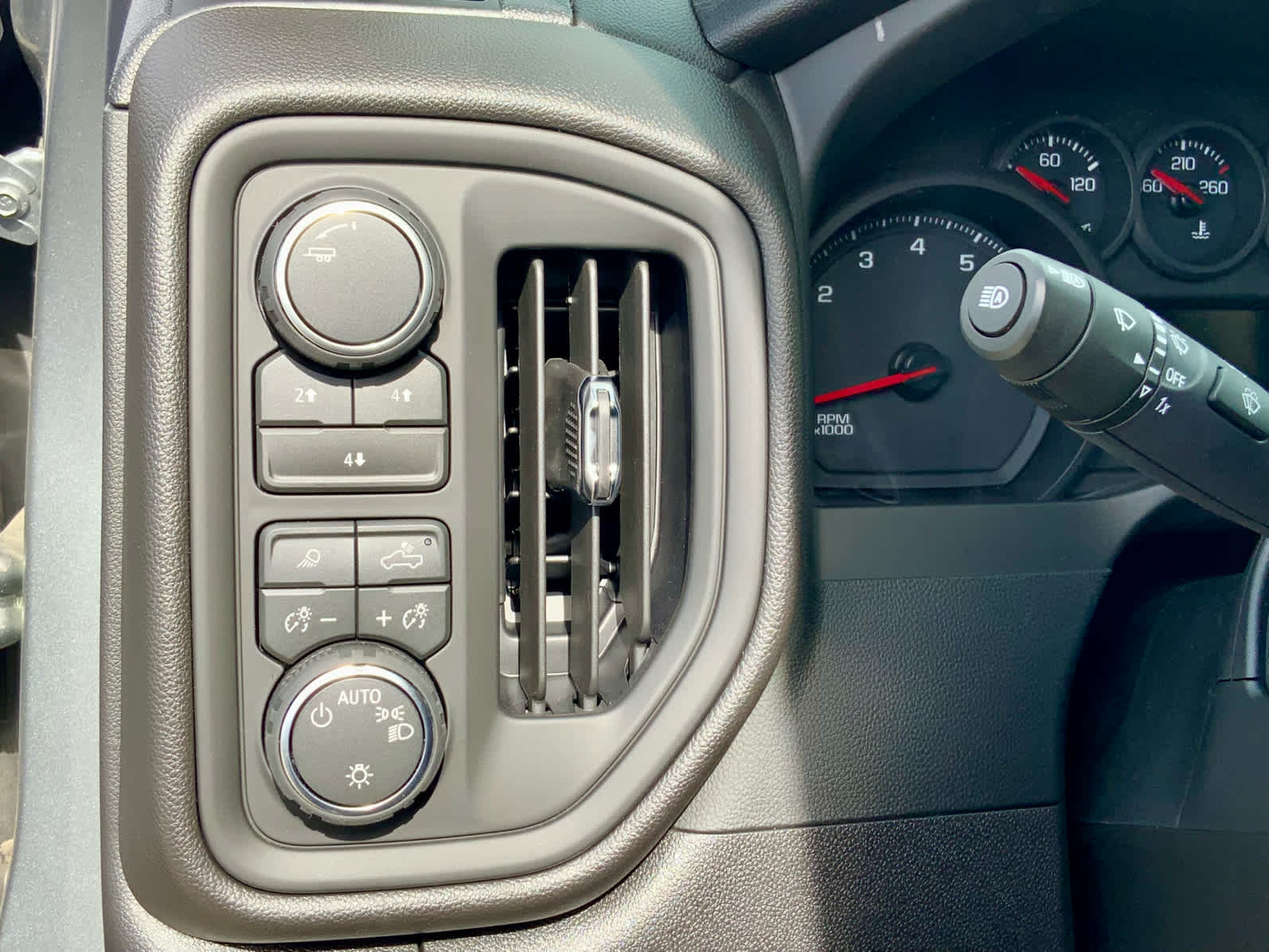 Thumbnail: 2026 Chevrolet Silverado 2500 - 49