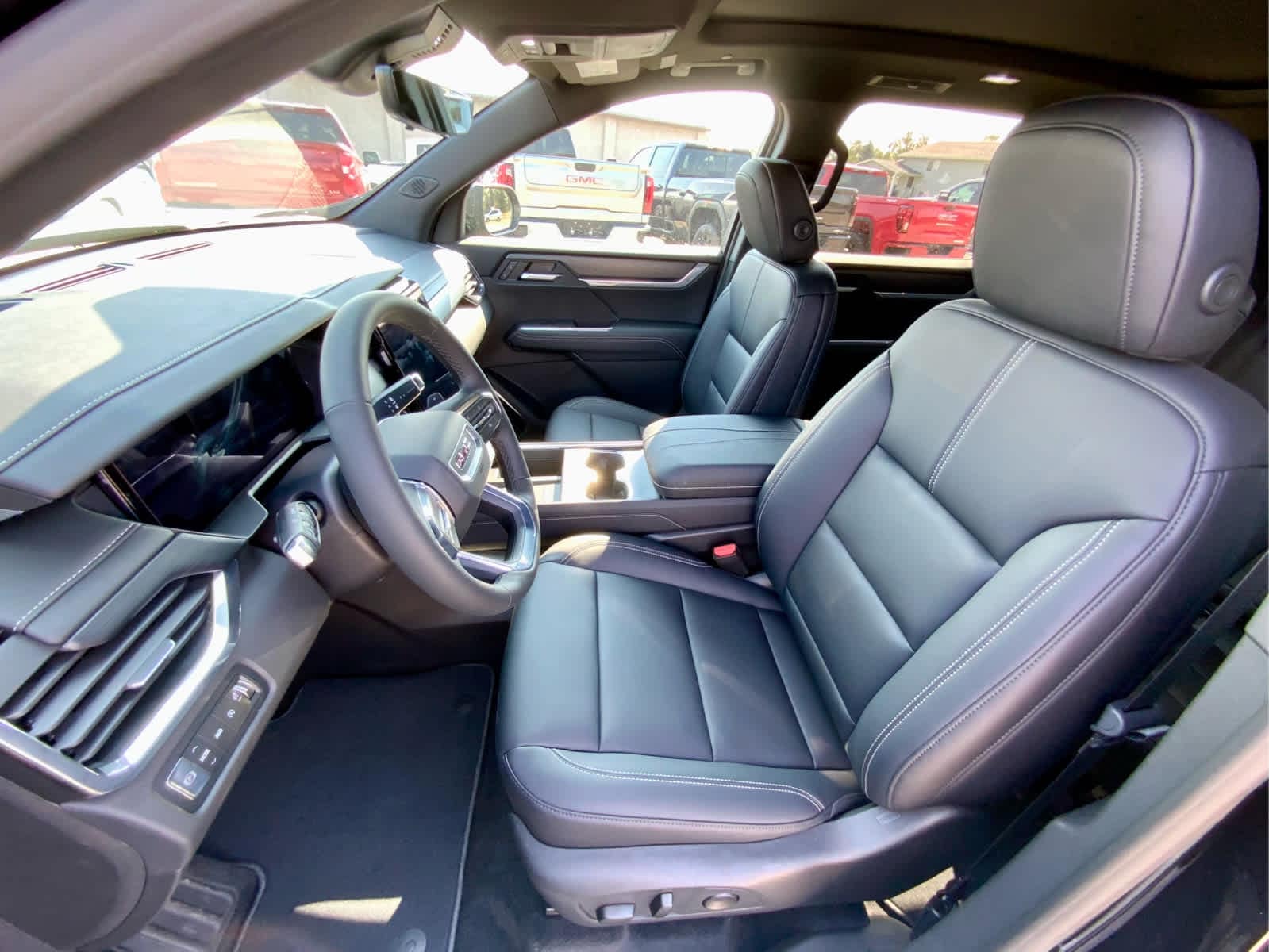 Thumbnail: 2026 GMC Acadia - 26