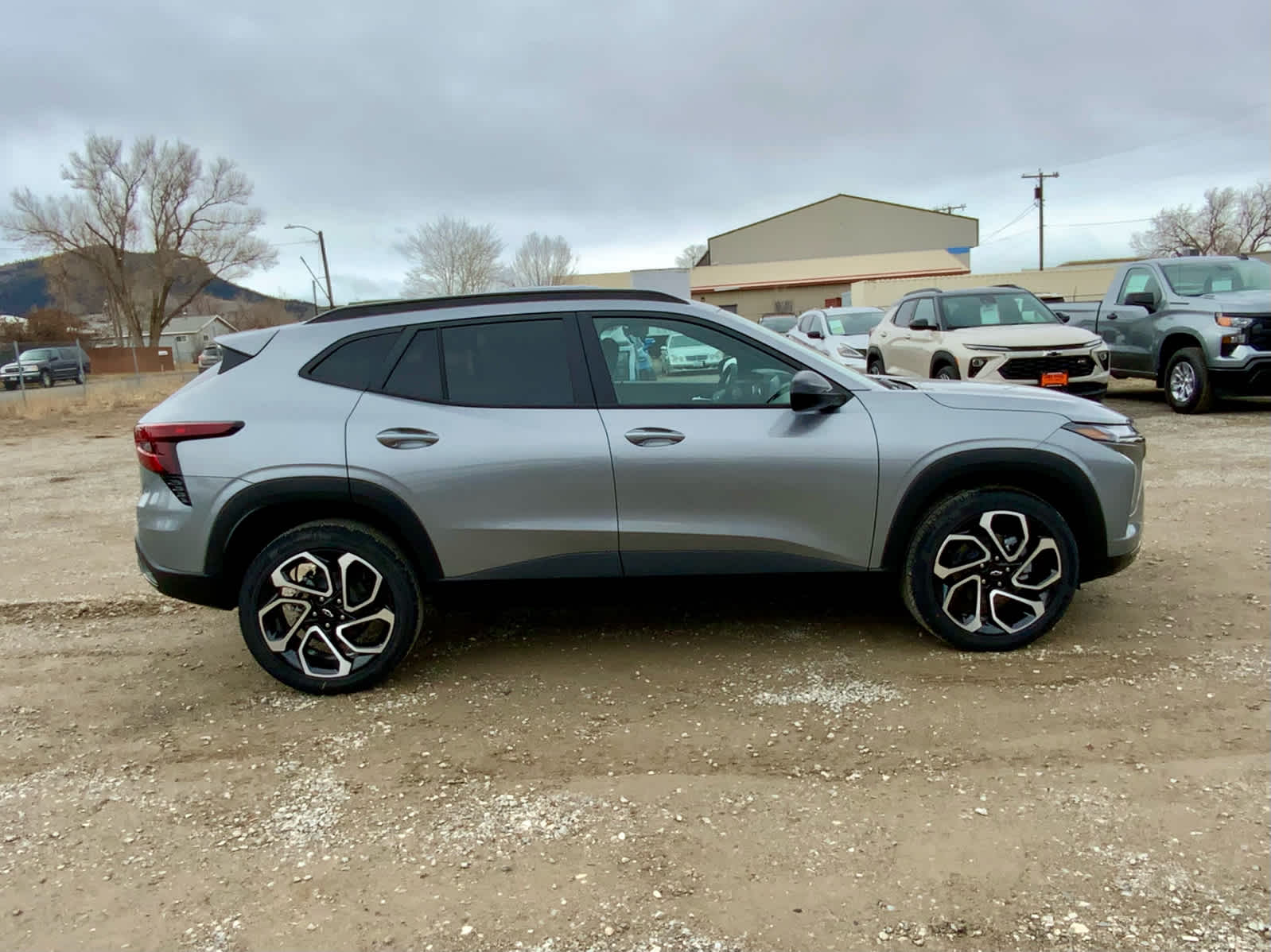 Thumbnail: 2026 Chevrolet Trax - 6