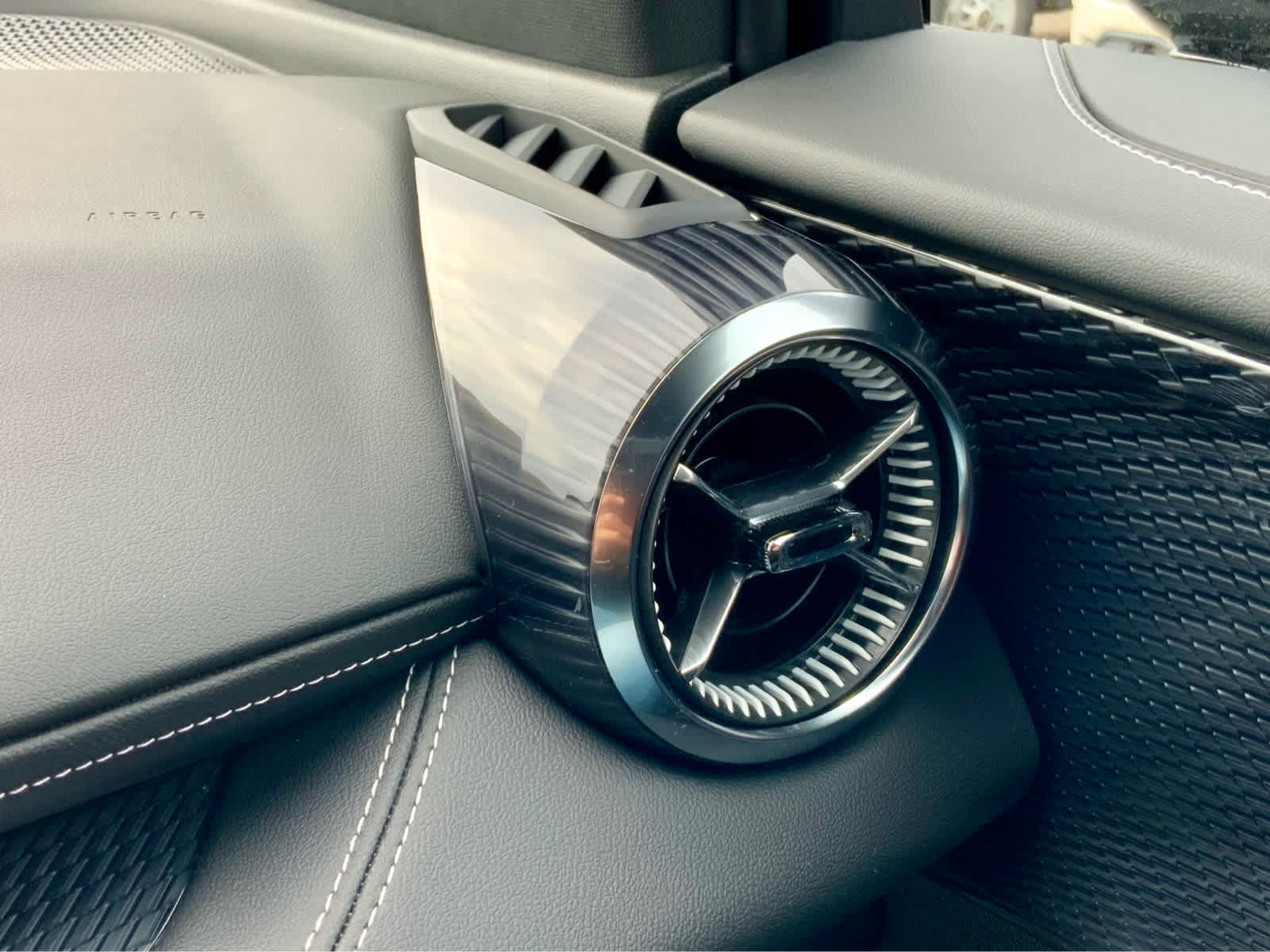 Thumbnail: 2026 Chevrolet Blazer EV - 46