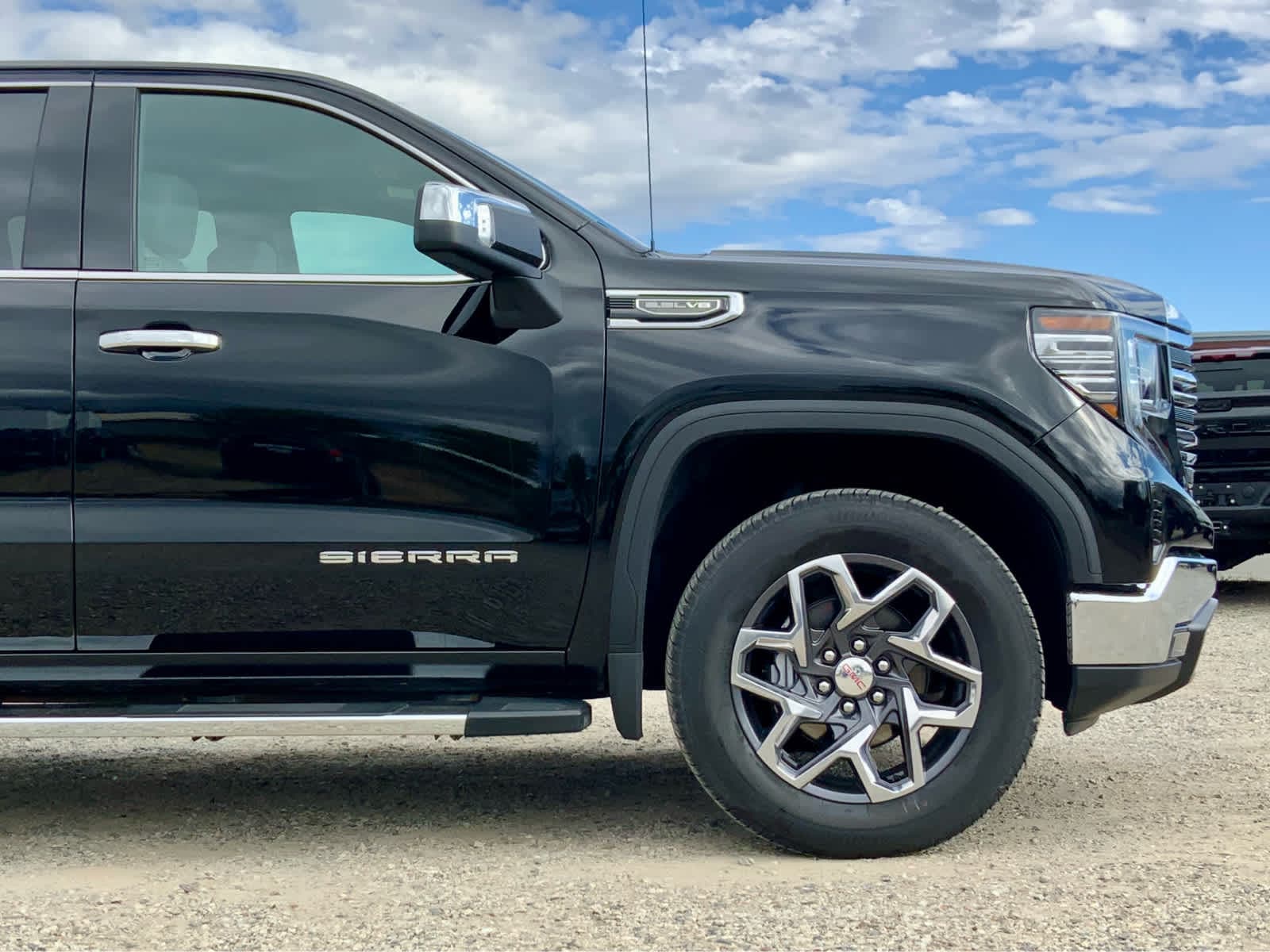 Thumbnail: 2025 GMC Sierra 1500 - 13