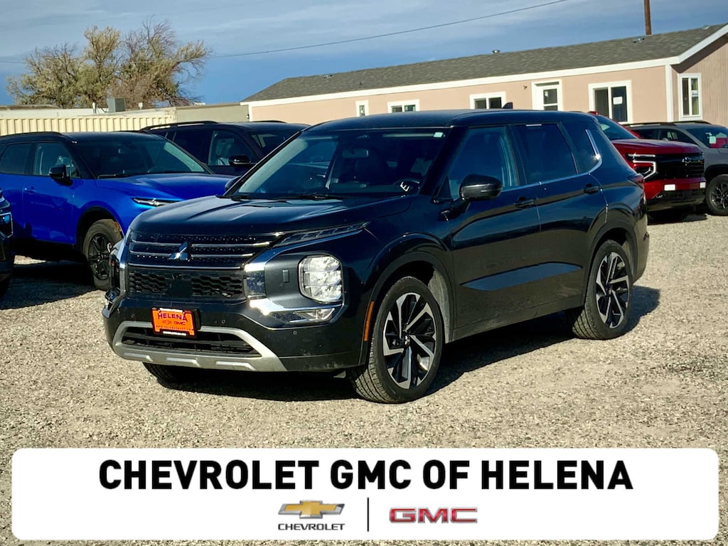 Used 2024 Mitsubishi Outlander SE SUV