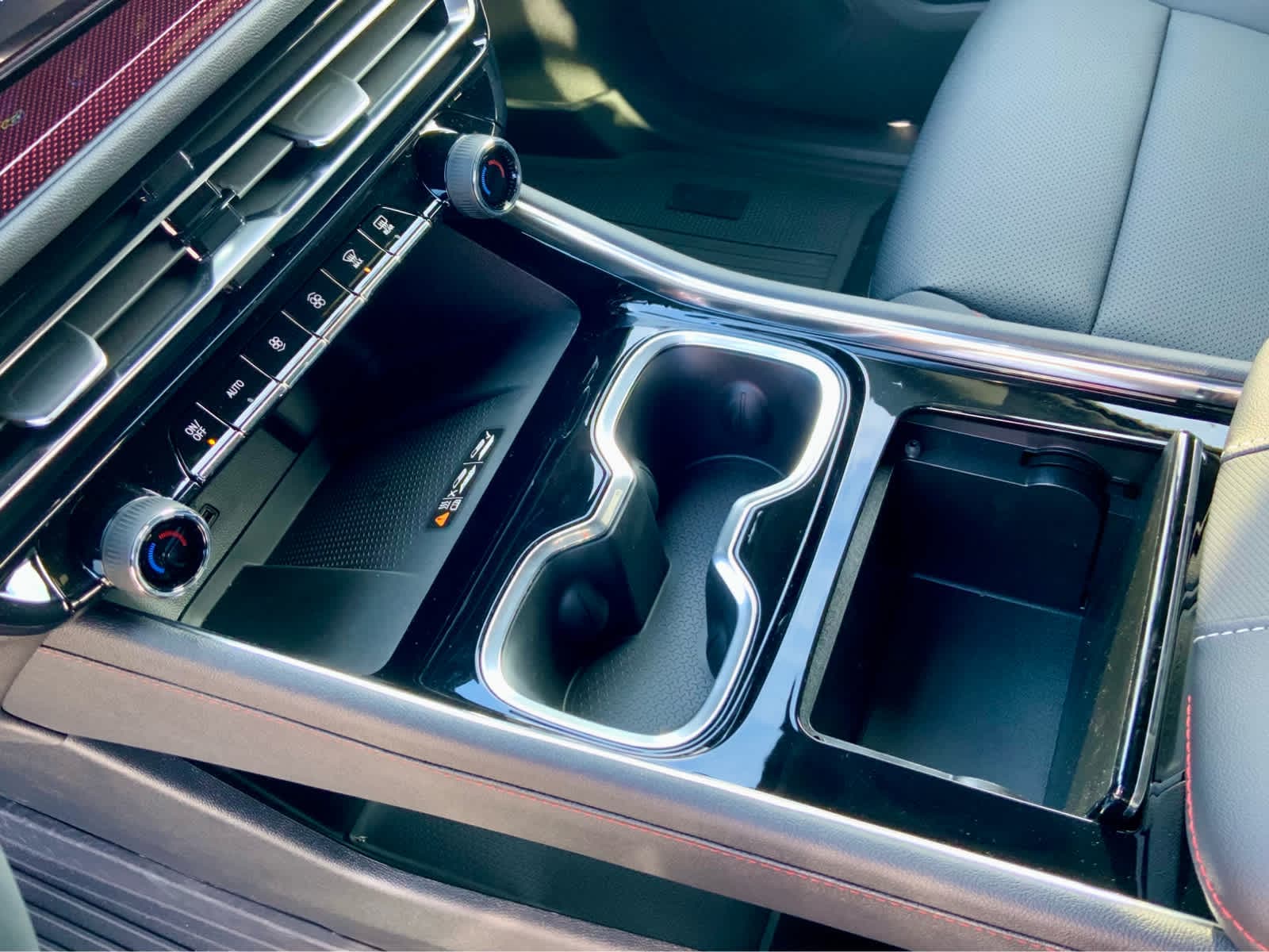 Thumbnail: 2026 Chevrolet Traverse - 47