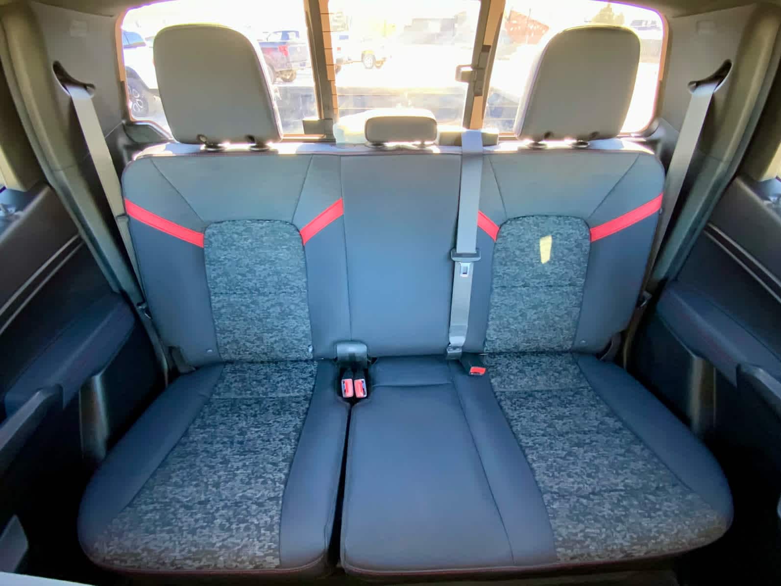 Thumbnail: 2024 Chevrolet Colorado - 33