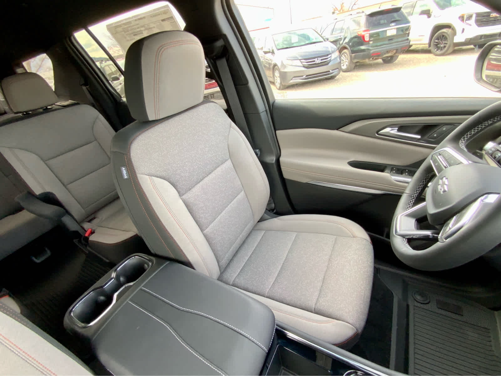 Thumbnail: 2026 Chevrolet Traverse - 28