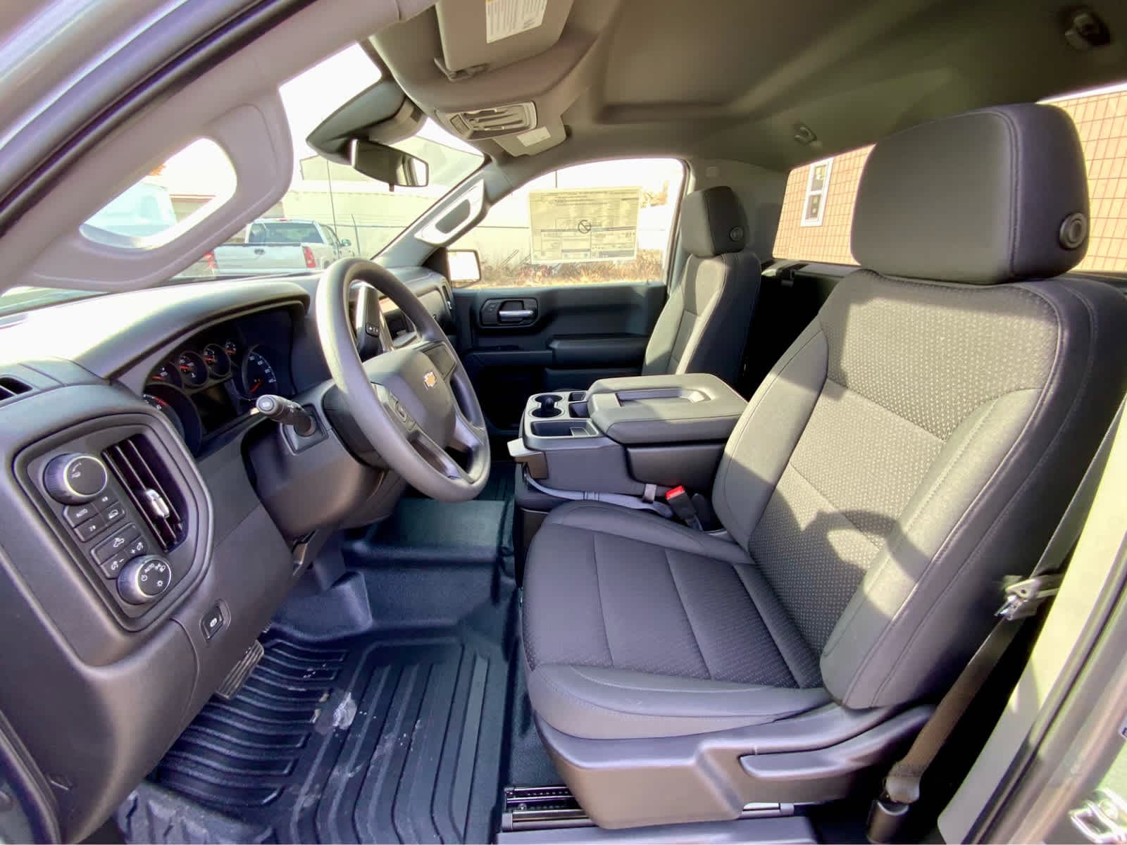 Thumbnail: 2026 Chevrolet Silverado 1500 - 29