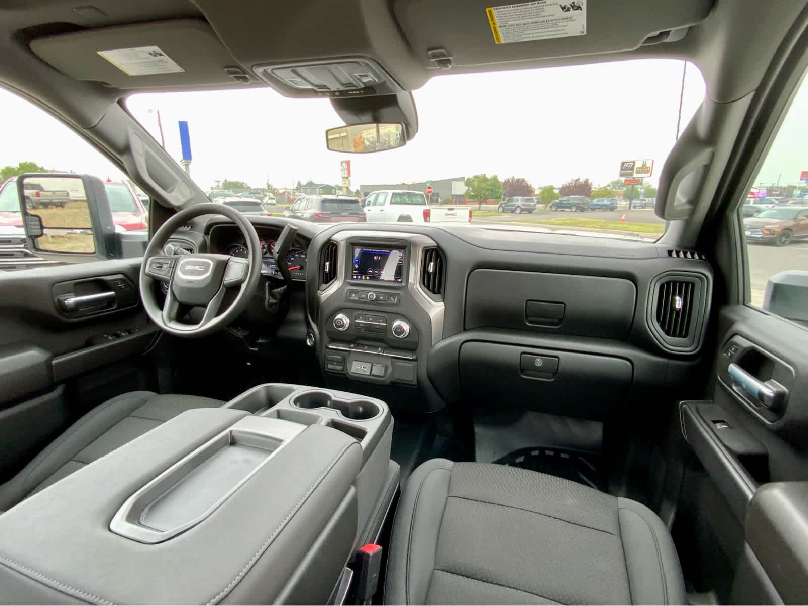 Thumbnail: 2025 GMC Sierra 3500 - 39