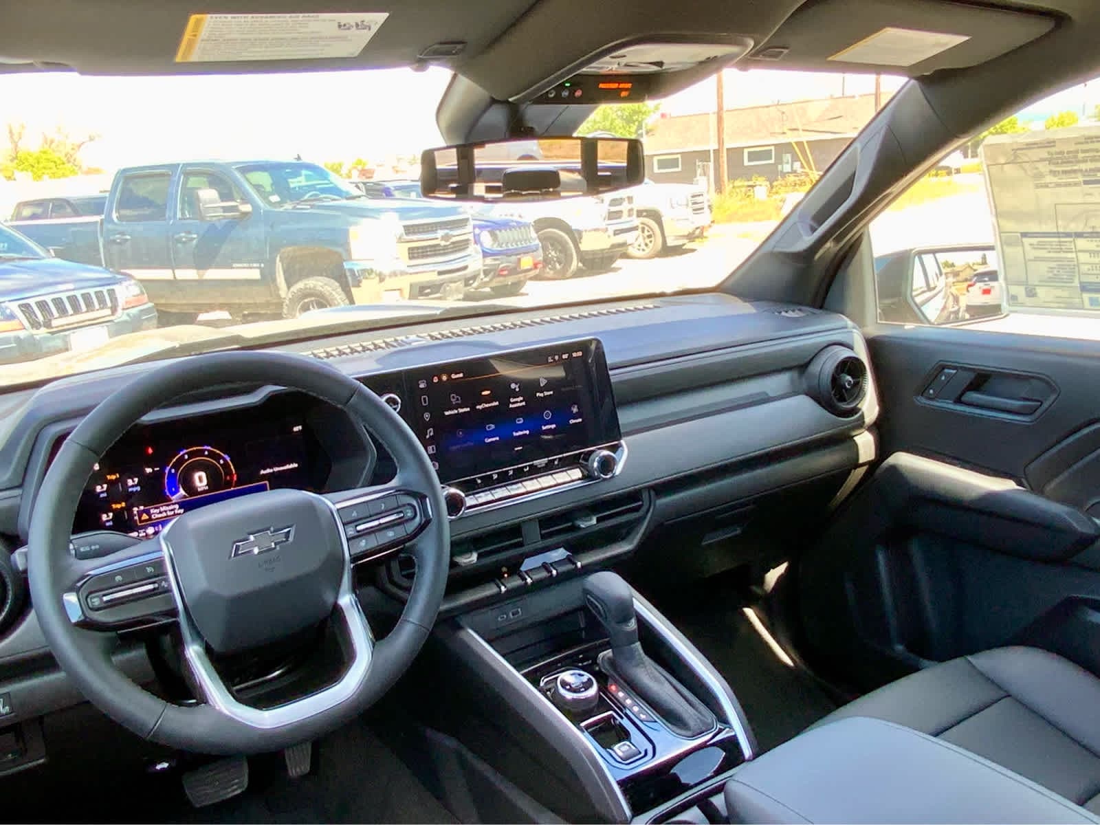 Thumbnail: 2026 Chevrolet Colorado - 31
