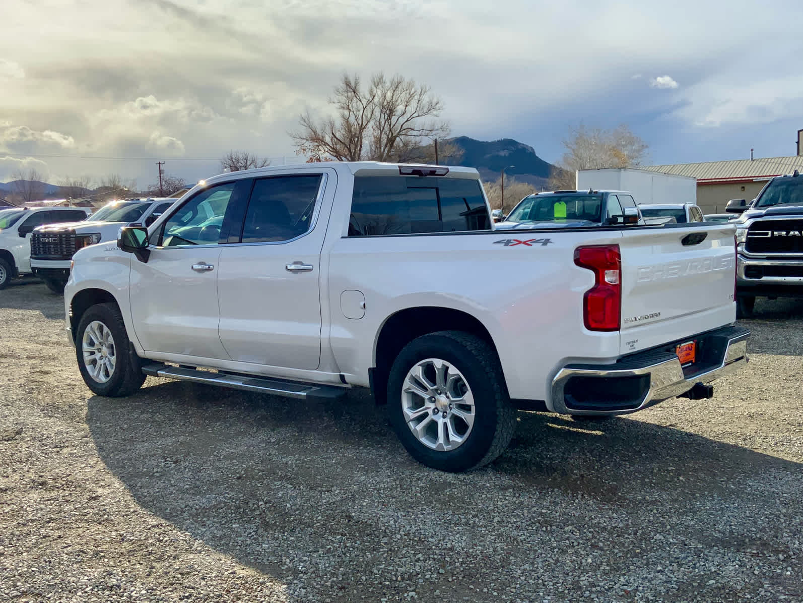 Thumbnail: 2022 Chevrolet Silverado 1500 - 3