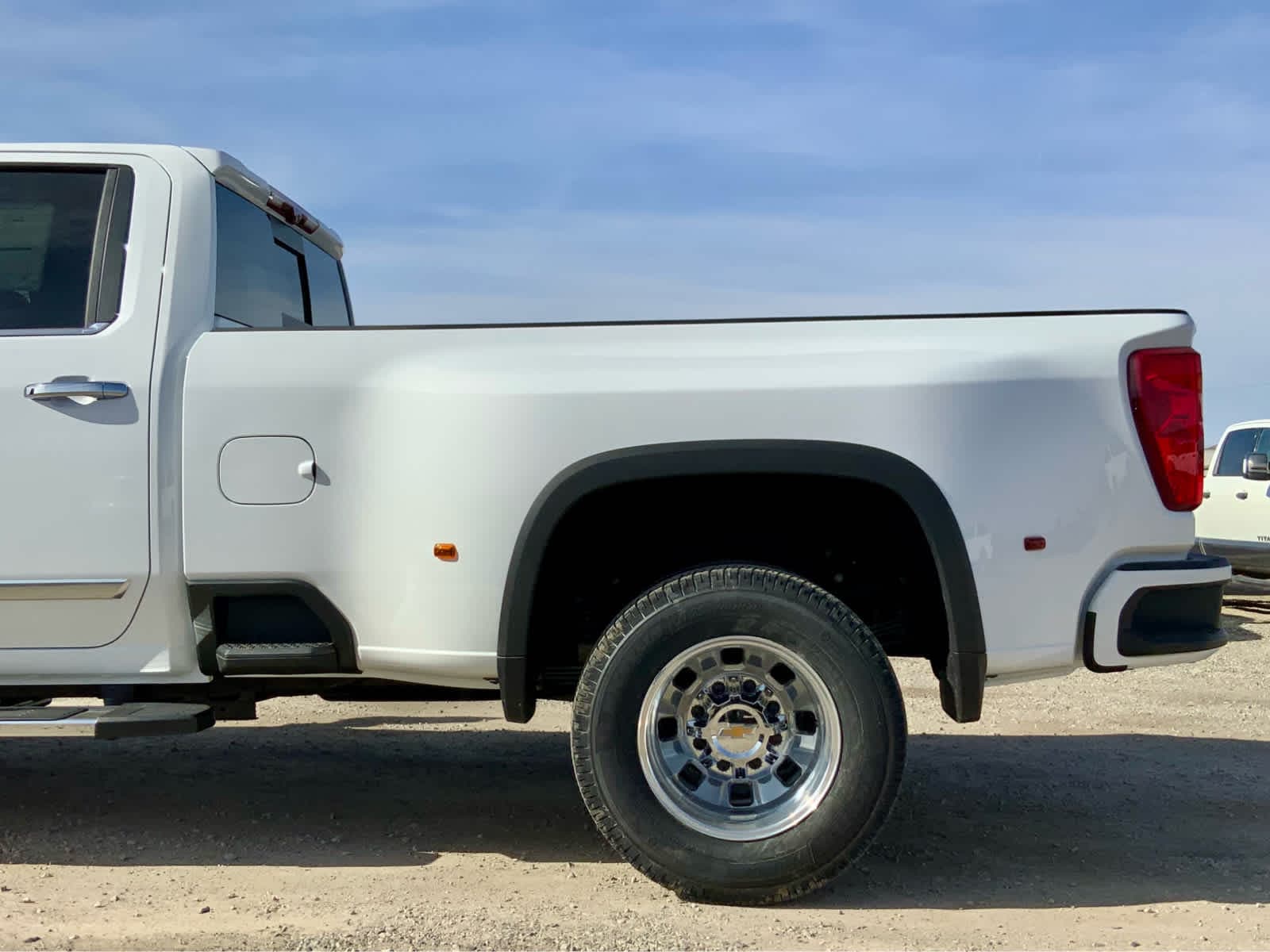 Thumbnail: 2026 Chevrolet Silverado 3500 - 12