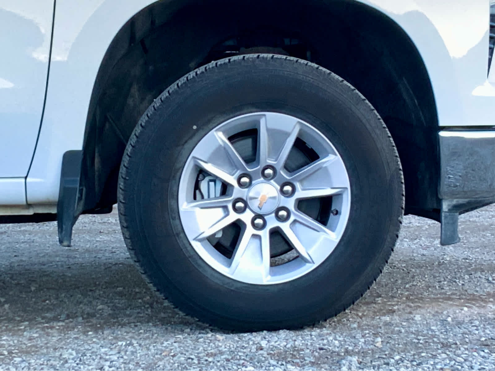 Thumbnail: 2026 Chevrolet Silverado 1500 - 22