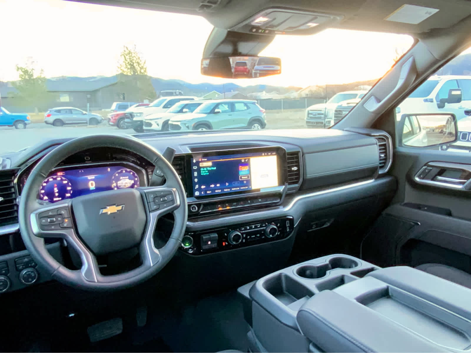 Thumbnail: 2026 Chevrolet Silverado 1500 - 42