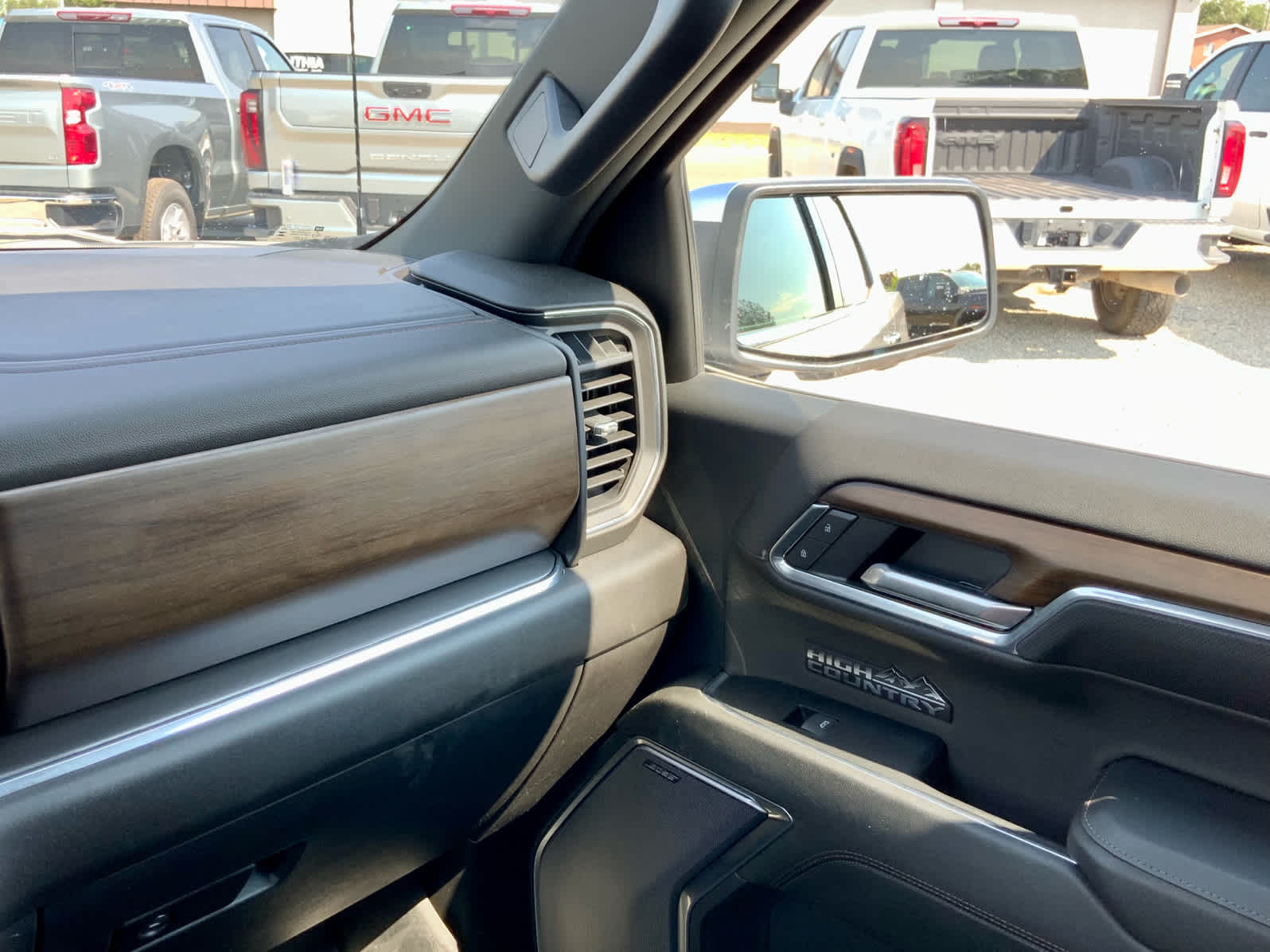 Thumbnail: 2024 Chevrolet Silverado 1500 - 40