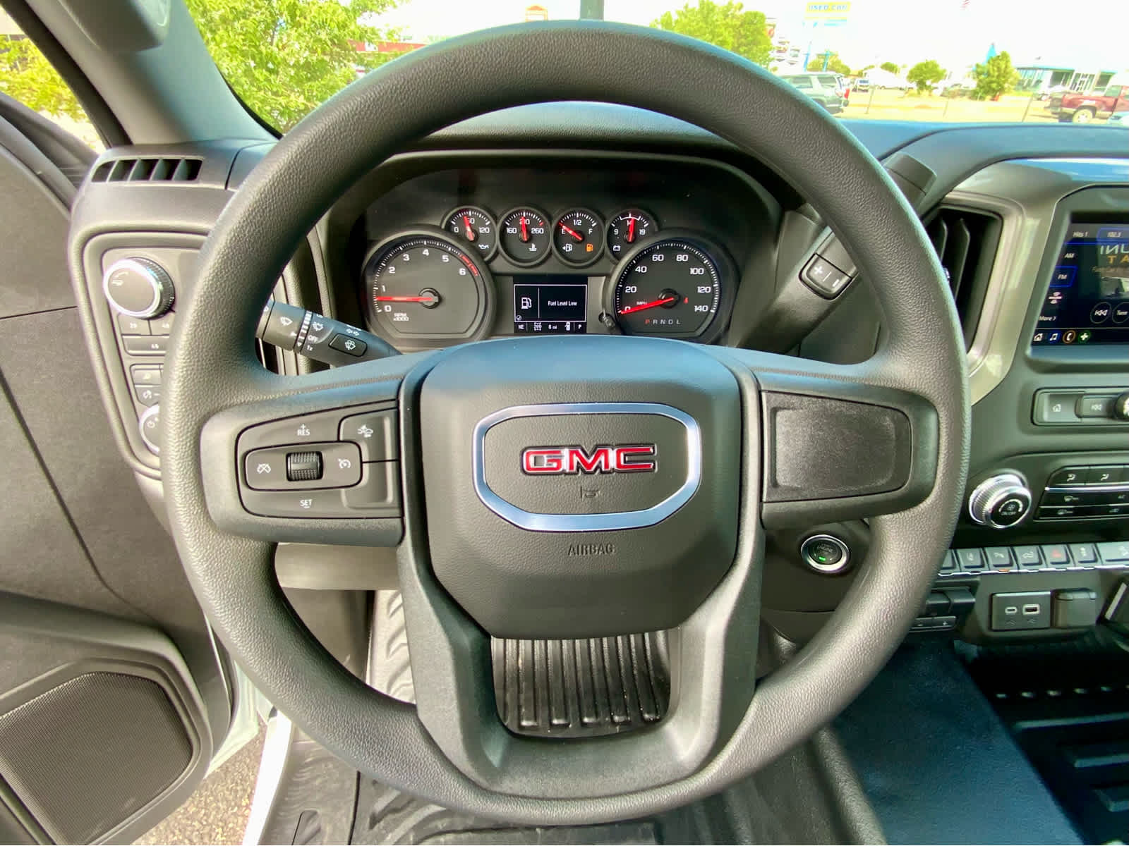 Thumbnail: 2025 GMC Sierra 3500 - 33