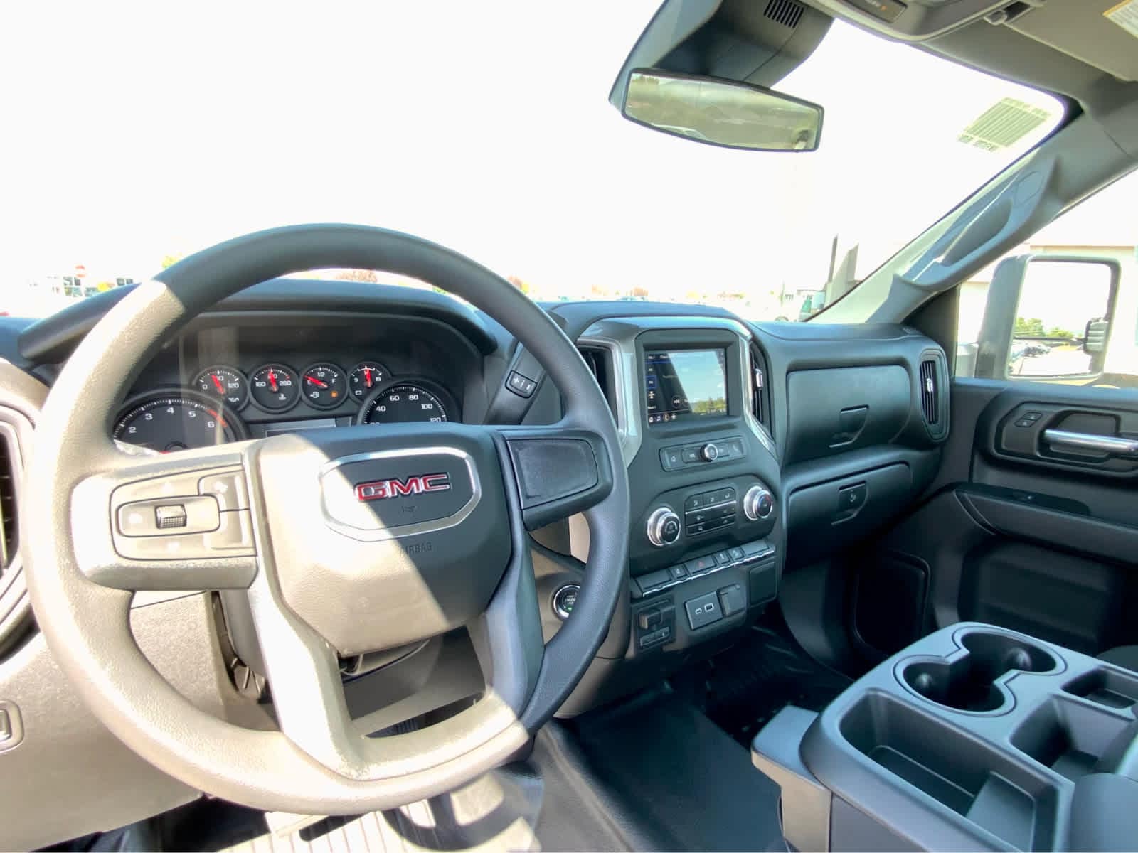 Thumbnail: 2025 GMC Sierra 3500 - 37